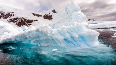 gunung es di antartika